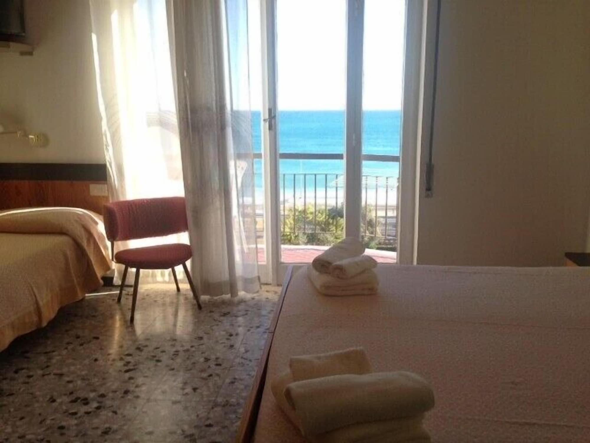 פייטרה ליגורה Hotel Minerva מראה חיצוני תמונה