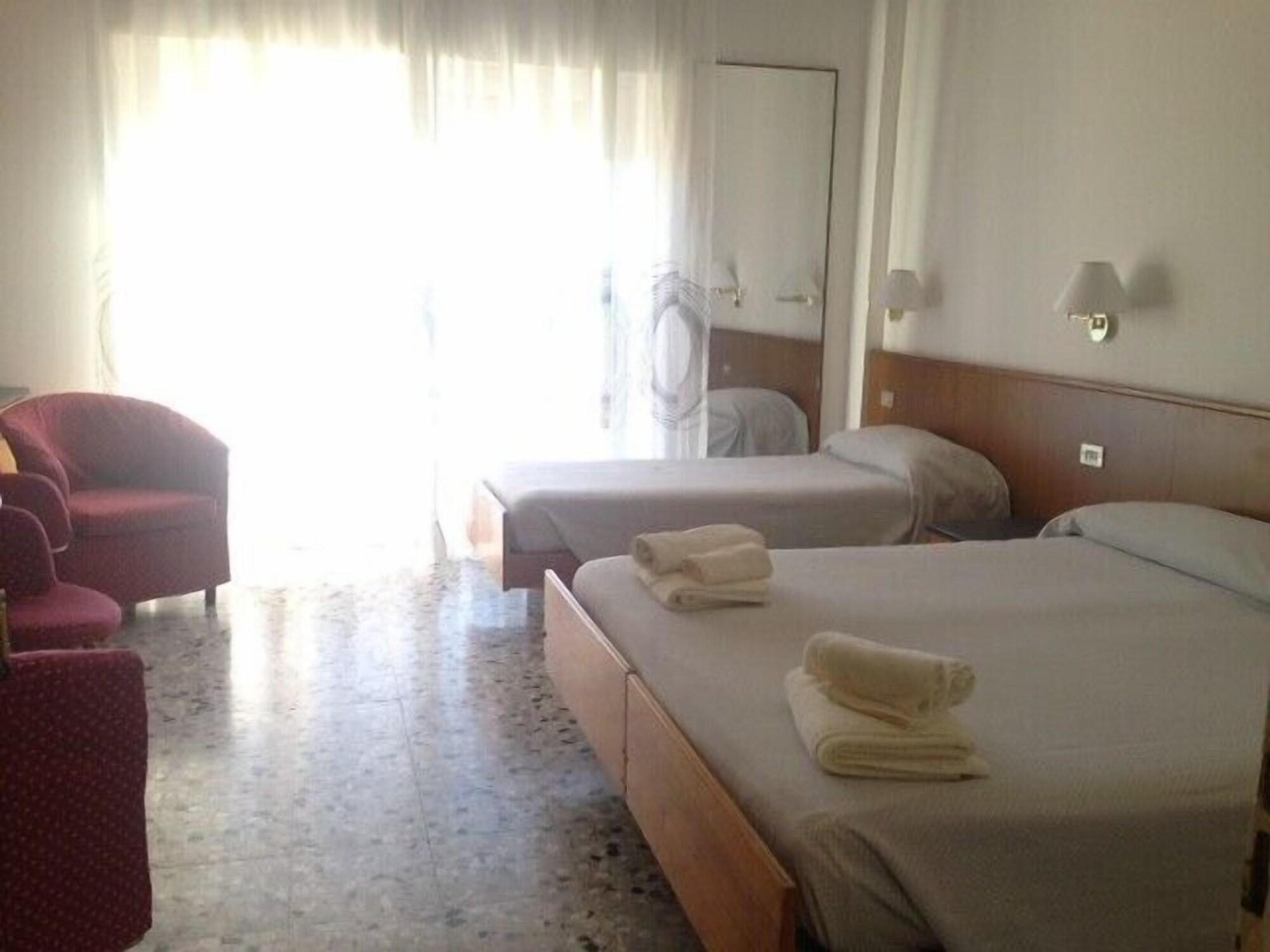 פייטרה ליגורה Hotel Minerva מראה חיצוני תמונה