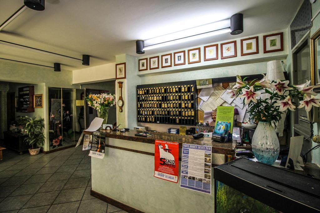 פייטרה ליגורה Hotel Minerva מראה חיצוני תמונה