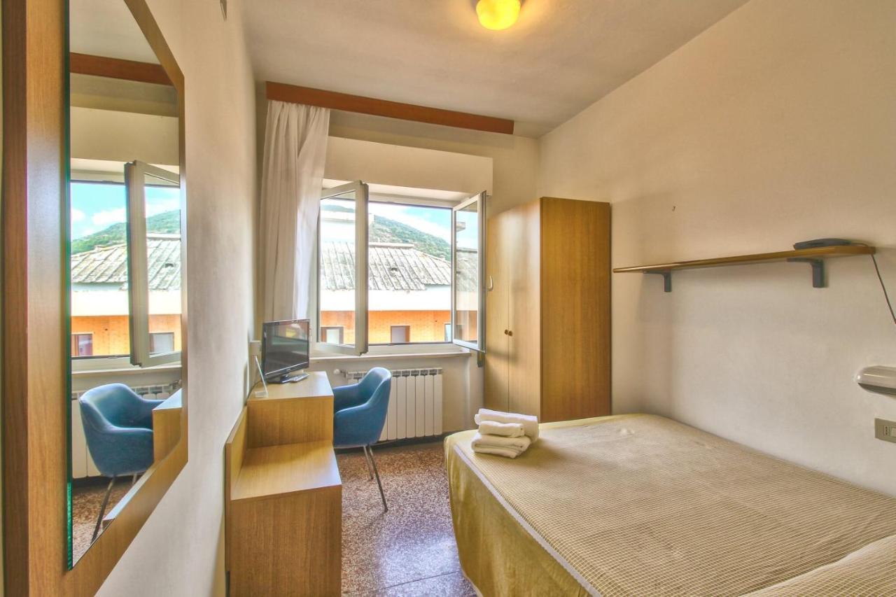 פייטרה ליגורה Hotel Minerva מראה חיצוני תמונה